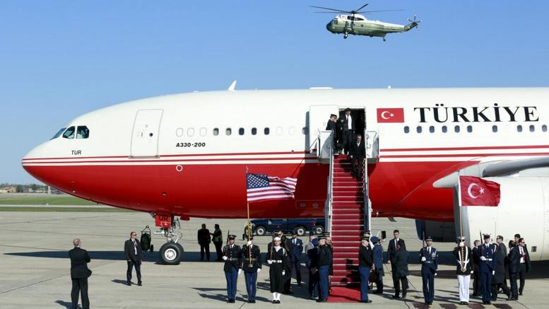 Συγκλονιστικές αποκαλύψεις για τη νύχτα του πραξικοπήματος στην Τουρκία: ‘Ετσι θα «έριχναν» το αεροσκάφος του Ερντογάν